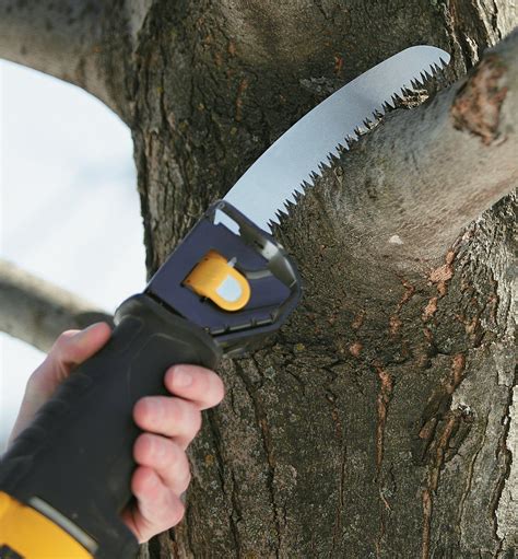 reciprocating saw blade for cutting trees